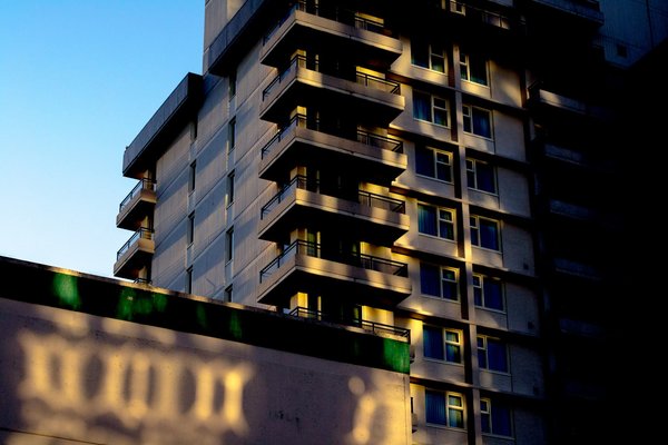 Comment les taux d'intérêt bas influencent-ils la demande de prêts hypothécaires ?